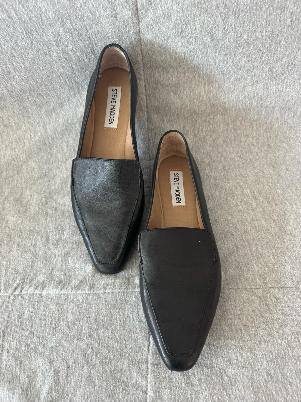 Steve Madden Black Pointed-Toe Leather Slip-On Loafers